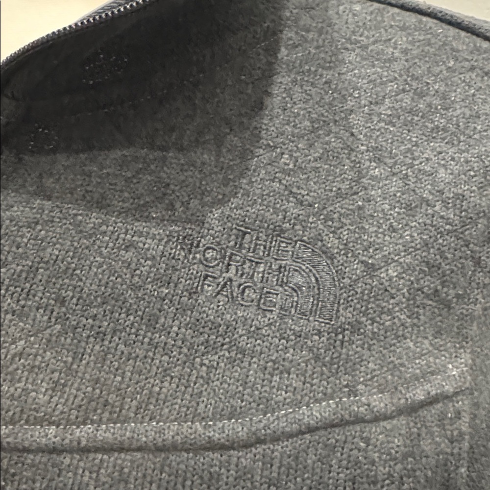 The North Face Women's Black Ski Jacket - Picture 8 of 11